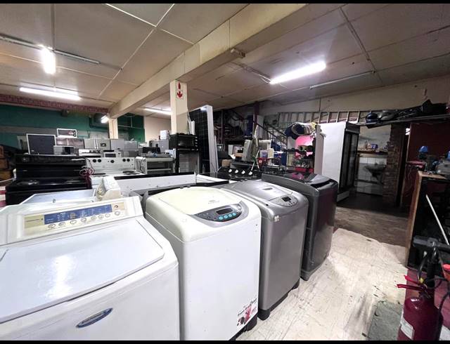 1,100M² RETAIL FOR SALE IN EAST LONDON CENTRAL
